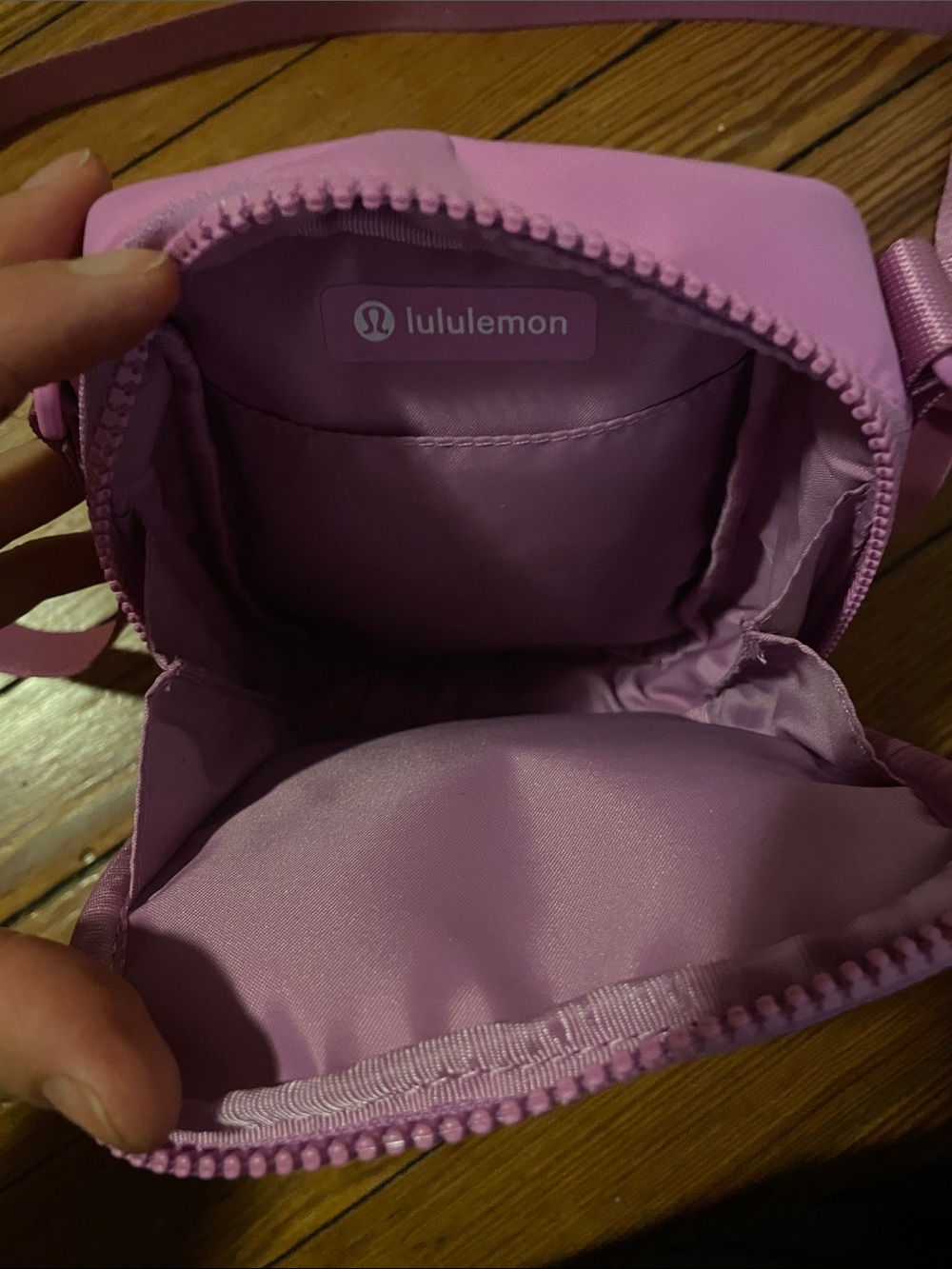 lululemon light purple pink small crossbody pouch - Picture 3 of 5